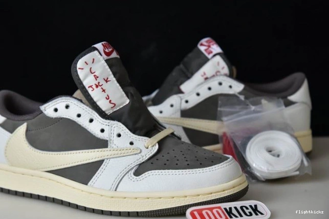 Reverse Mocha Travis x Jordan Scott Air DM7866-162 1 1115